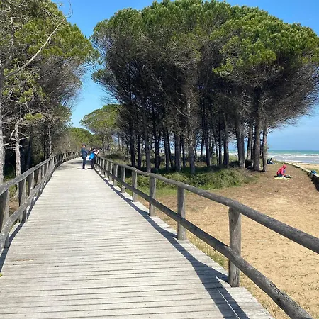 Διαμέρισμα Charming Getaway With Pool *